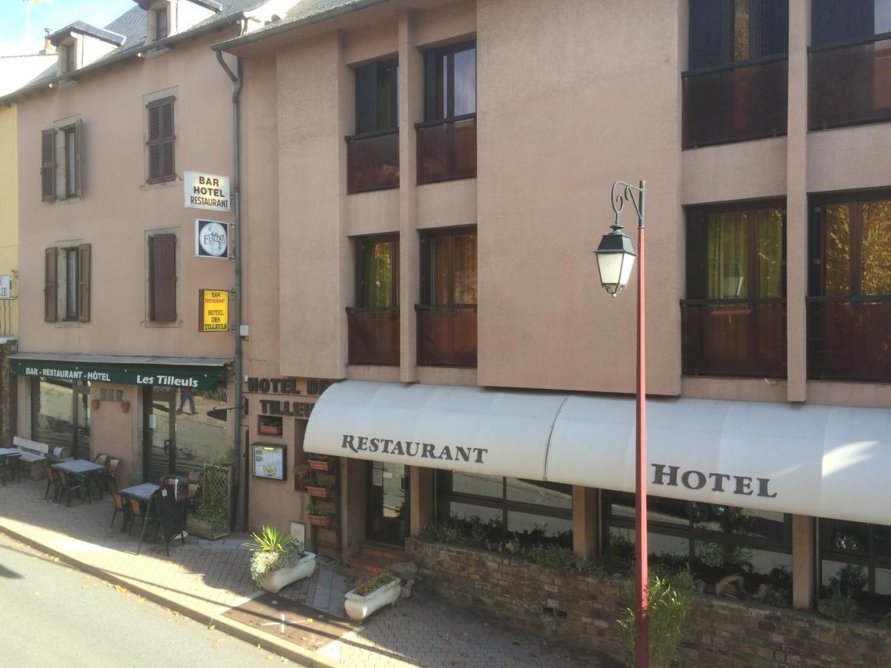 Hotel Restaurant L'Agapanthe Pont-de-Salars エクステリア 写真